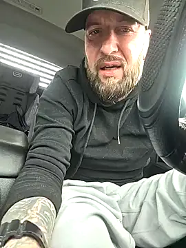 Beardedtattood's live cam