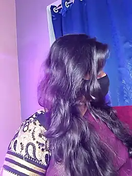 Webcam Model (noty_girl2)  is live.Free join now!