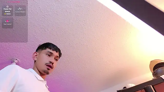 Mateo_Valencia_ live sex cam