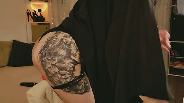 Queen_of_tease live sex cam