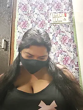 Webcam Model (Liyaa_24)  is live.Free join now!