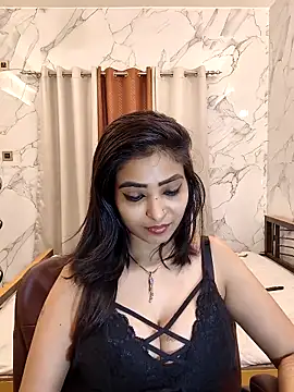 queen-aditi (Ask my age) - Love your smile Adi ❣️❣️