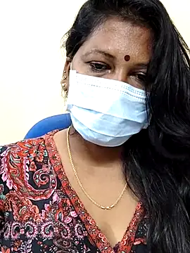 Webcam Model (thamarai)  is live.Free join now!