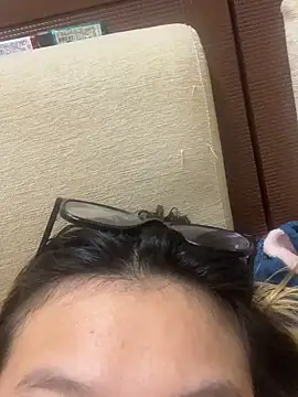 美女abella1116在线直播