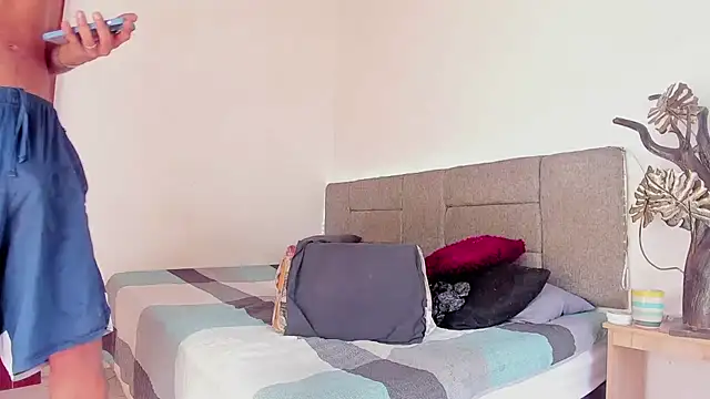 tom_colinn - Tom_colinn's free webcam