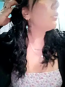 you-kitty2025 (F young) - close-up camera of pussy and clitoris 👅