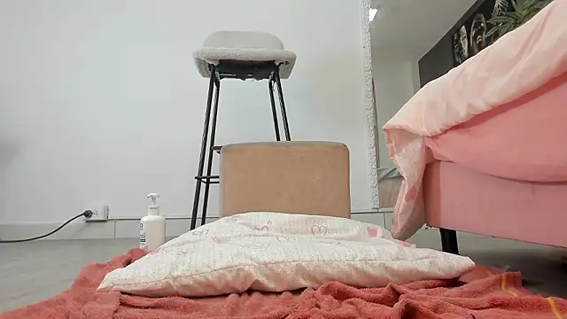 isa_lancaster live sex cam