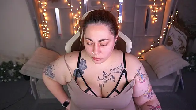 kittywakee - Kittywakee's free webcam