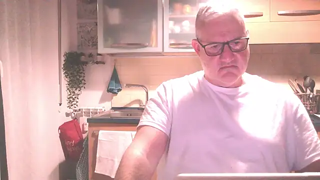 sailor_71 (Ask my age) - Masturbate in cam