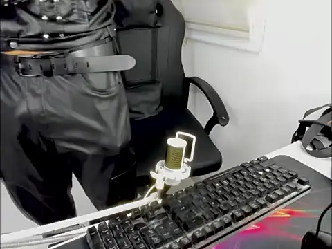 master_leather - Master_leather's free webcam - UK Sex Cams