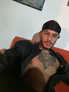 liyamjunior Live Webcam on Stripchat