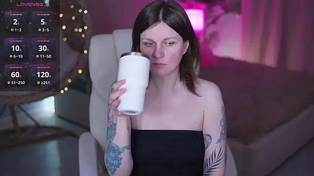 tinamelt - TinaMelt's free webcam