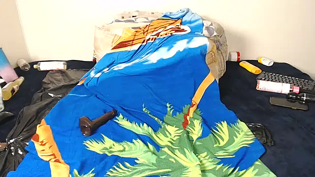 kikie23 (F young) - make me cum dady