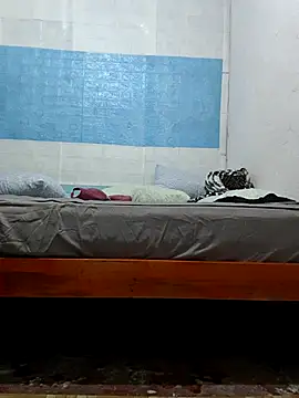 Webcam Model (Sweetlorie_83)  is live.Free join now!