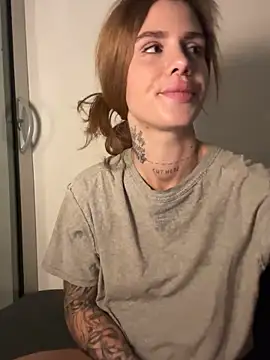 EmiliaCatalina live sex cam