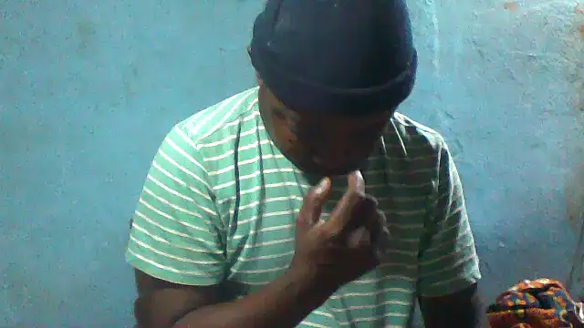 little__joy (Ask my age) - I NEED HARD COCK TO STRETCH ME