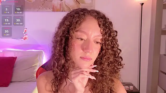 chloemoreti - ChloeMoreti's free webcam - UK Sex Cams