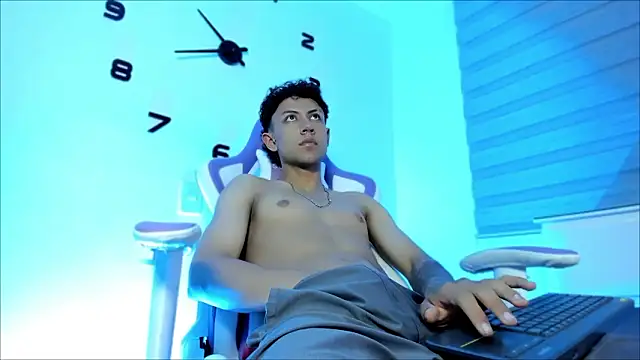 dominik_jackson_ - Dominik_jackson_'s free webcam - UK Sex Cams