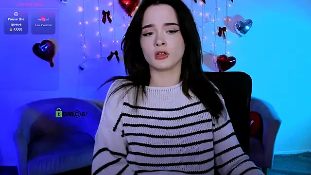 liana_kisses (F teen) - topless in thong♥