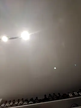 fnoggg (M young) - bathroom show