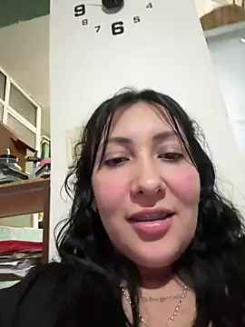 you-kitty2025 (F young) - hot and wet, ready for an orgasm 💦