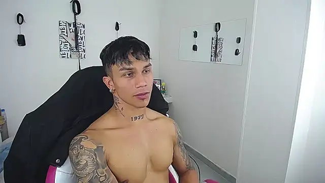 leonard_price - Leonard_Price's free webcam - UK Sex Cams