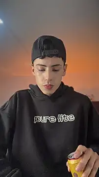 sebastian_reed (M young) - 🖤 Show my hard cock