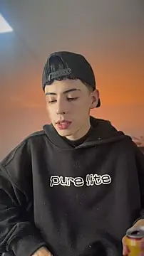 sebastian_reed - Sebastian_Reed's free webcam - UK Sex Cams