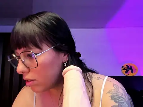 nataliasweet98 - Nataliasweet98's free webcam