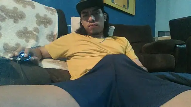 alexalejandro13 - AlexAlejandro13's free webcam - UK Sex Cams