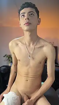 sebastian_reed (M young) - 🖤 Show my hard cock