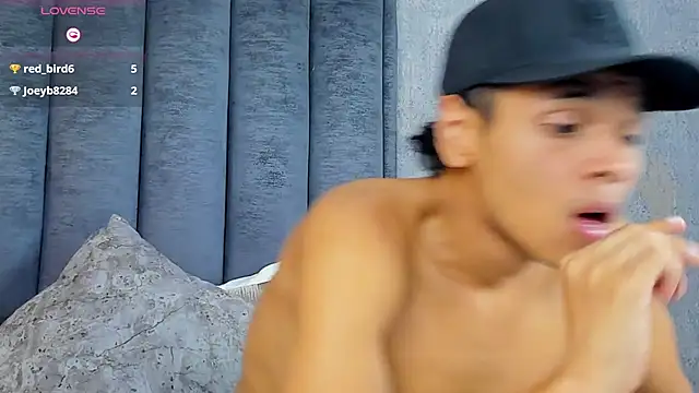 alejandroo_montenegro - Alejandroo_Montenegro's free webcam - UK Sex Cams