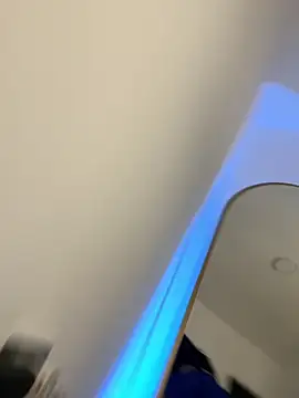 Webcam Model (_Emily_Thompson_)  is live.Free join now!