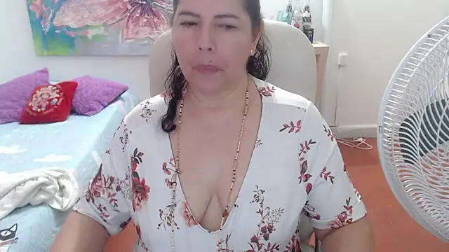 leonela_69