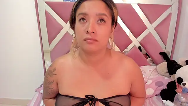 bellalumi (F young) - squirt