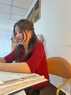 美女Efangfang在线直播