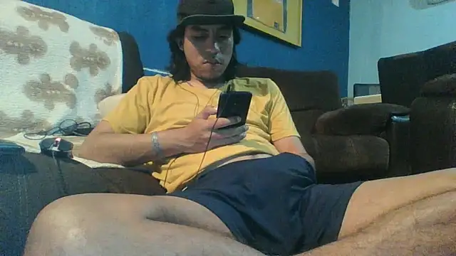 AlexAlejandro13 live sex cam