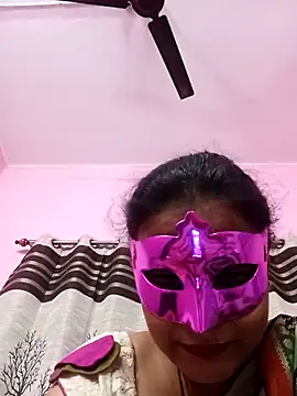 Webcam Model (Gullapi)  is live.Free join now!