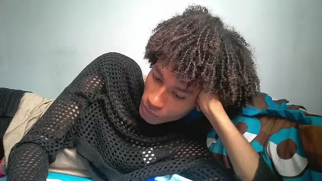 julexsw (M young) - Cum in public! 🍒