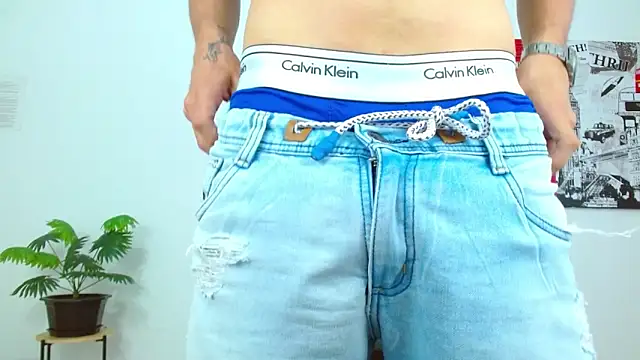 Cumandres18 live sex cam