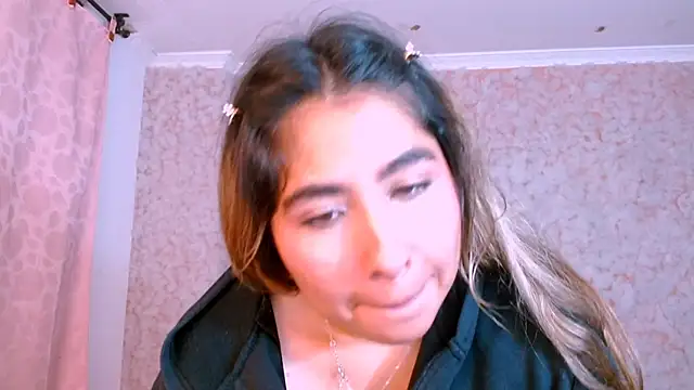 Sofiazaf_ live sex cam