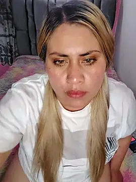 beautiful_blonde93 - Beautiful_blonde93's free webcam - UK Sex Cams