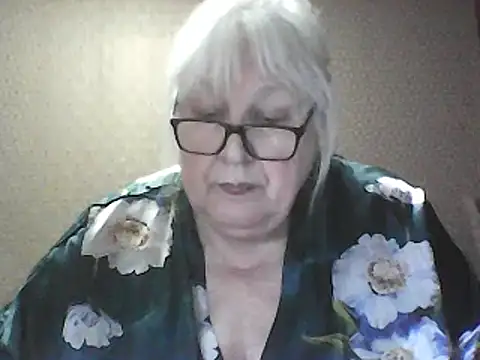 alexia64231 - Alexia64231's free webcam - UK Sex Cams