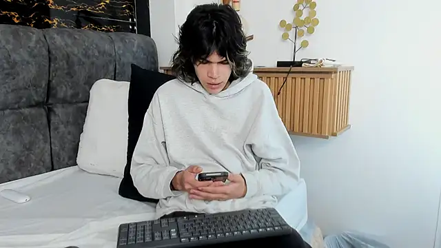 diamond_twink (M twink) - SHOW CUM