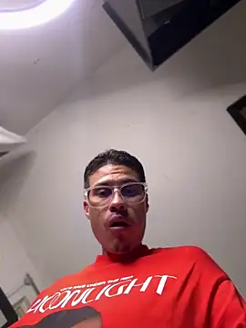 latin_paisa_boy (M young) - Naked and twerk