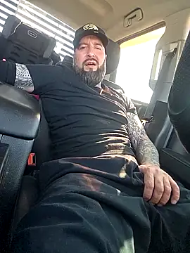 Beardedtattood Live Webcam on Stripchat