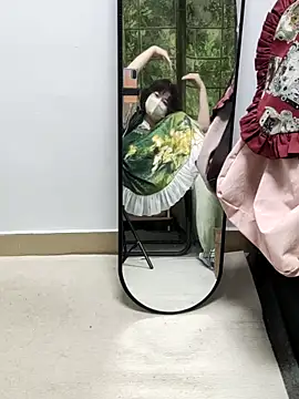 miniiceyya - Miniiceyya's free webcam - UK Sex Cams