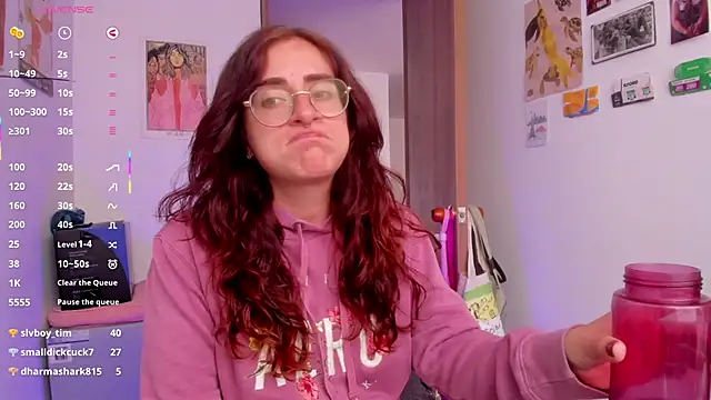 linda_giggle - Linda_giggle's free webcam - UK Sex Cams