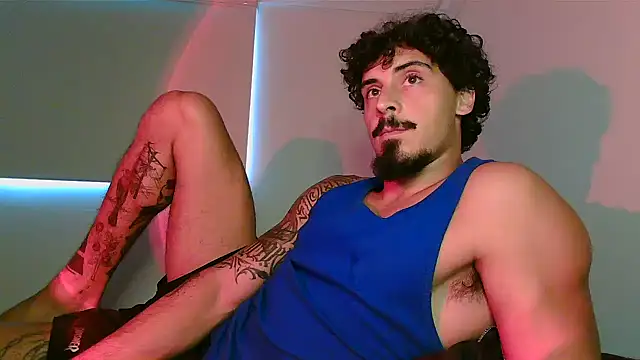 milkoffe - Milkoffe's free webcam - UK Sex Cams