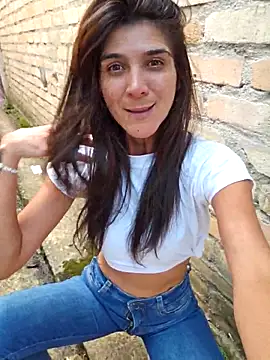 Yuky_ta live sex cam